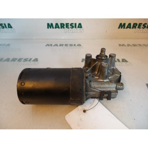 Peugeot - 206 - Front wiper motor