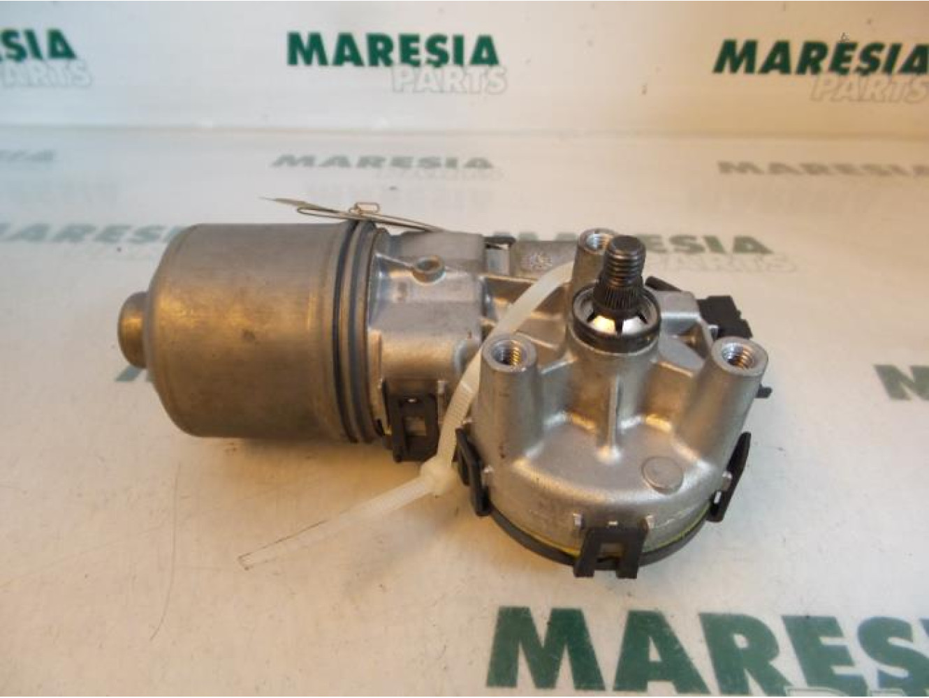 Peugeot - 206 - Front wiper motor