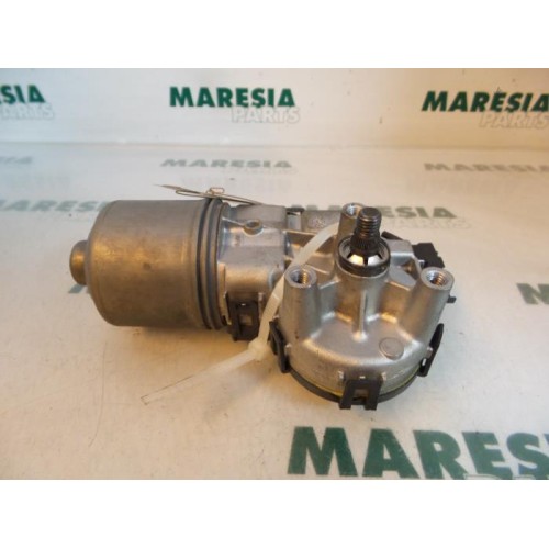 Peugeot - 206 - Front wiper motor