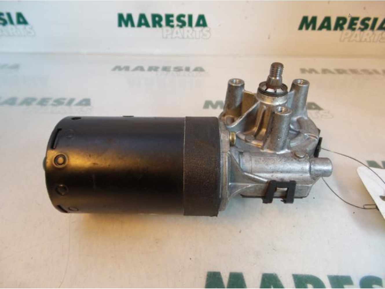 Peugeot - 206 - Front wiper motor