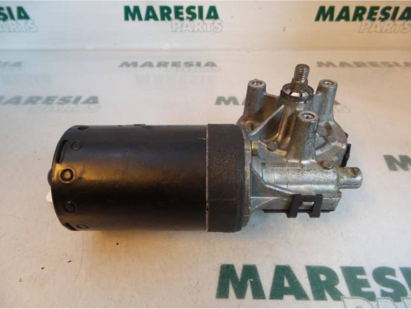 Peugeot - 206 - Front wiper motor
