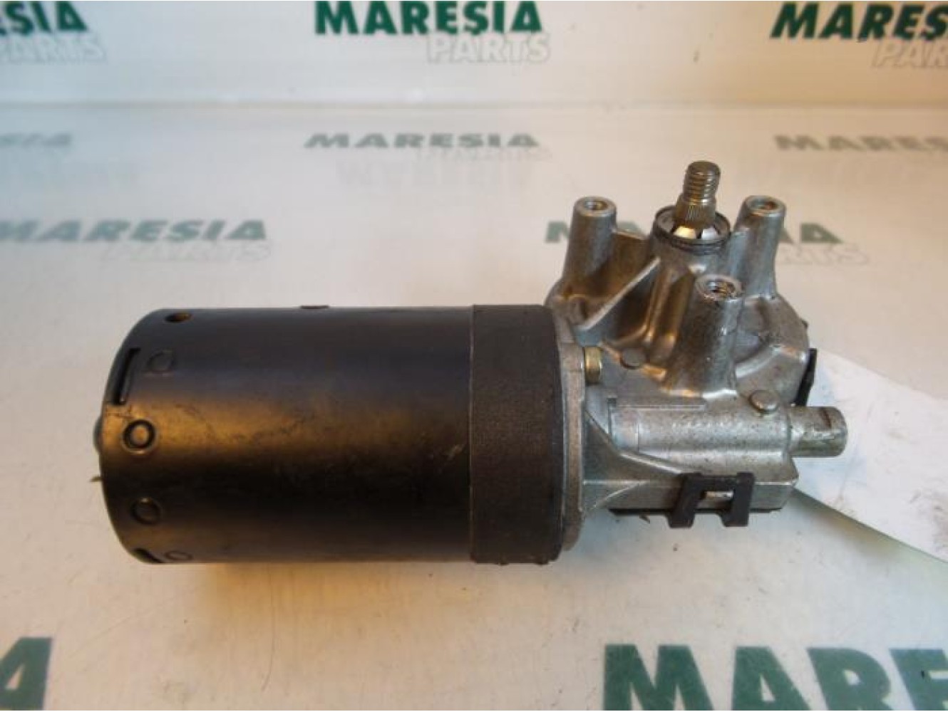 Peugeot - 206 - Front wiper motor