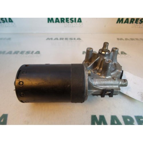 Peugeot - 206 - Front wiper motor