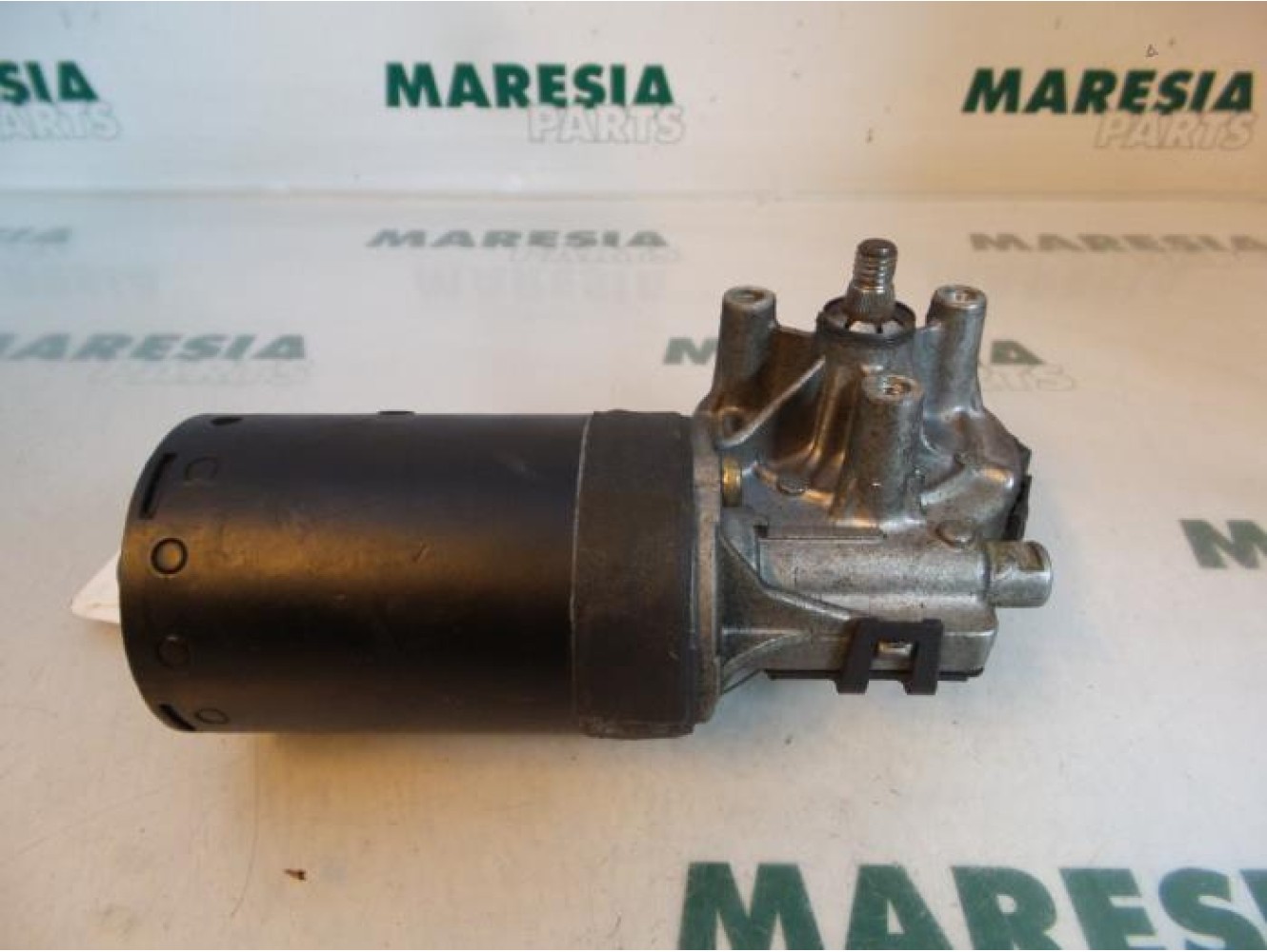 Peugeot - 206 - Front wiper motor