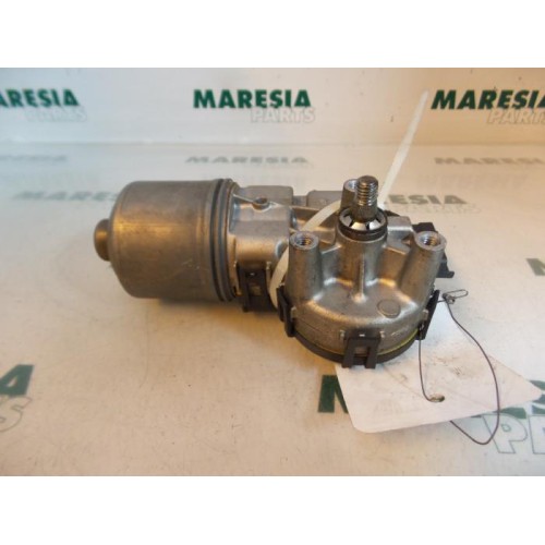Peugeot - 206 - Front wiper motor