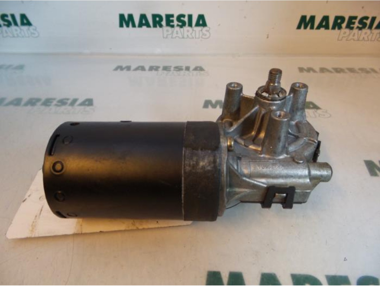 Peugeot - 206 - Front wiper motor