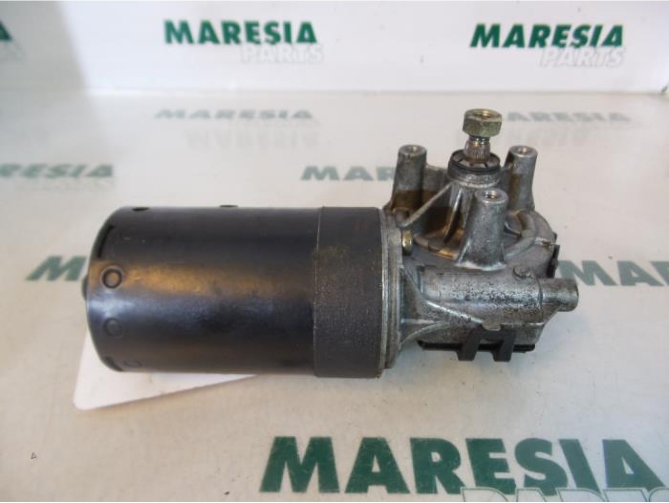 Peugeot - 206 - Front wiper motor
