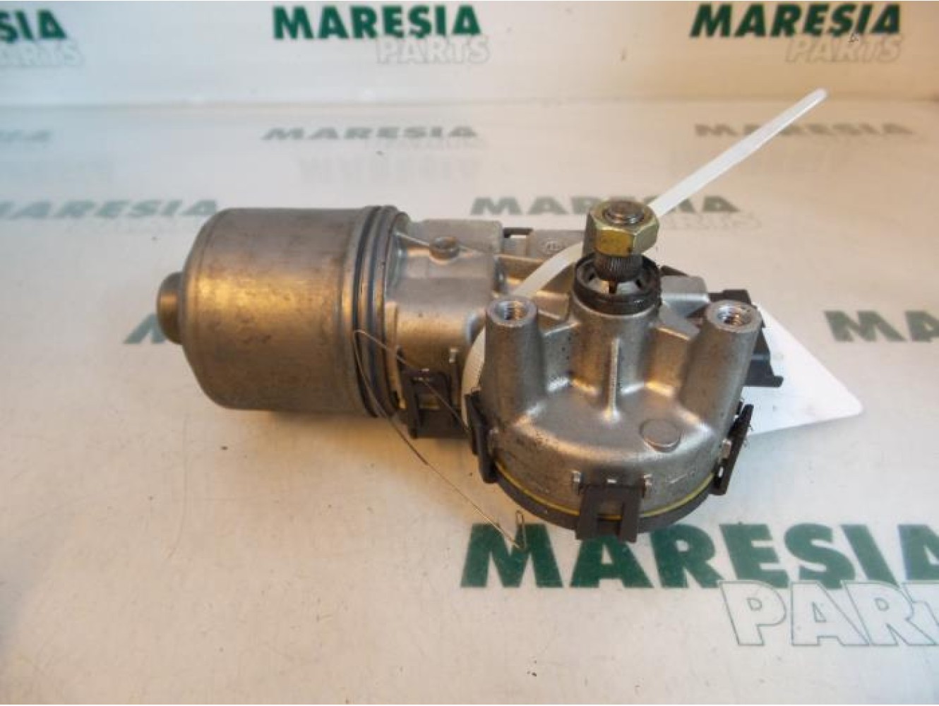 Peugeot - 206 - Front wiper motor