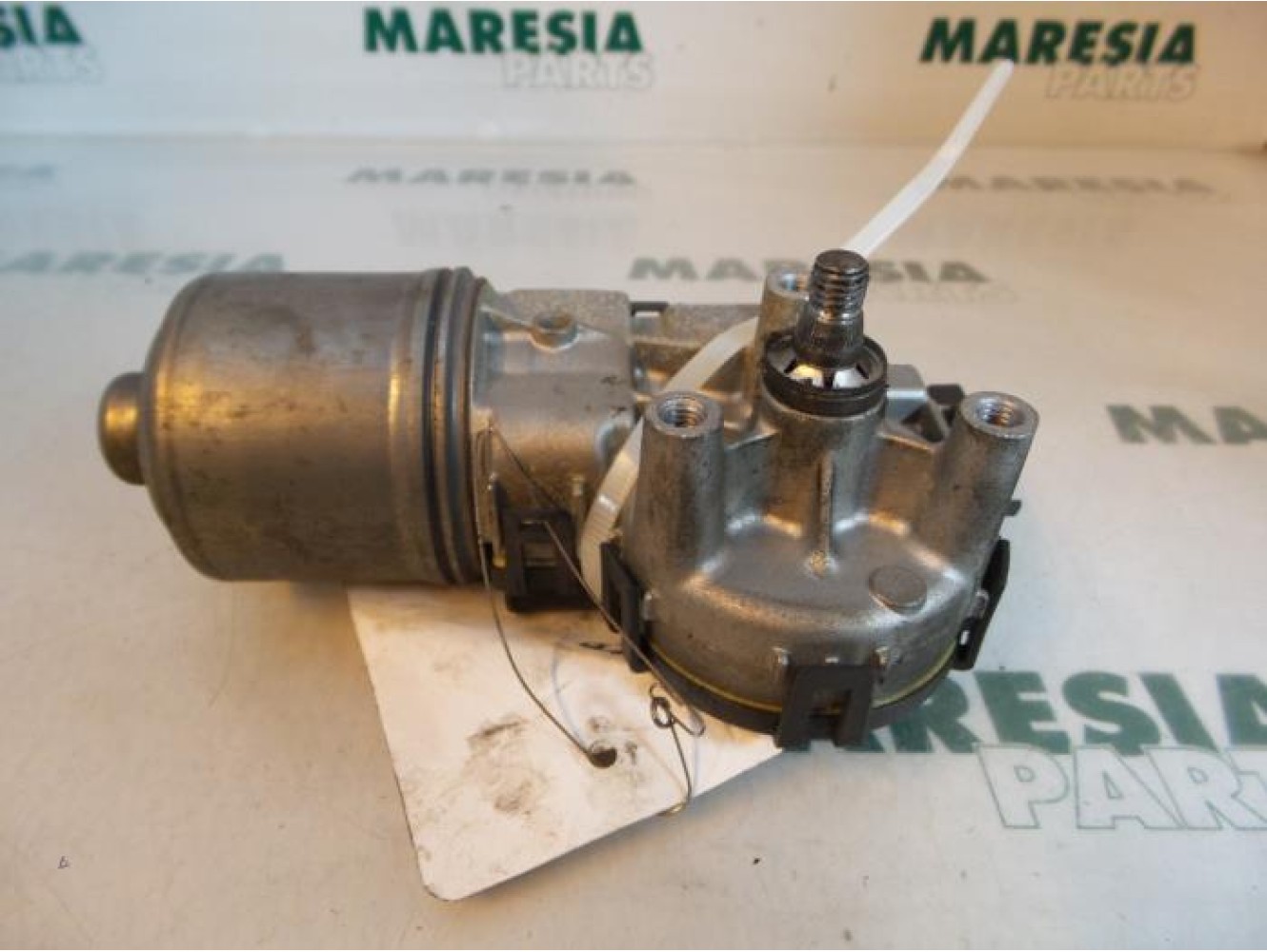 Peugeot - 206 - Front wiper motor