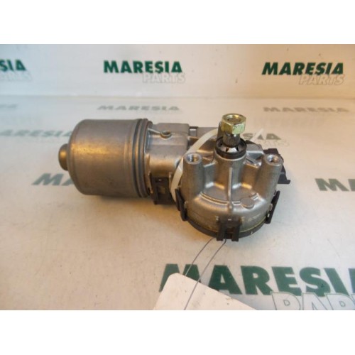 Peugeot - 206 - Front wiper motor