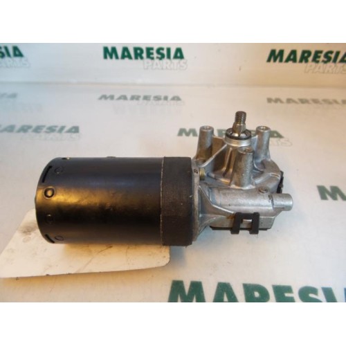 Peugeot - 206 - Front wiper motor