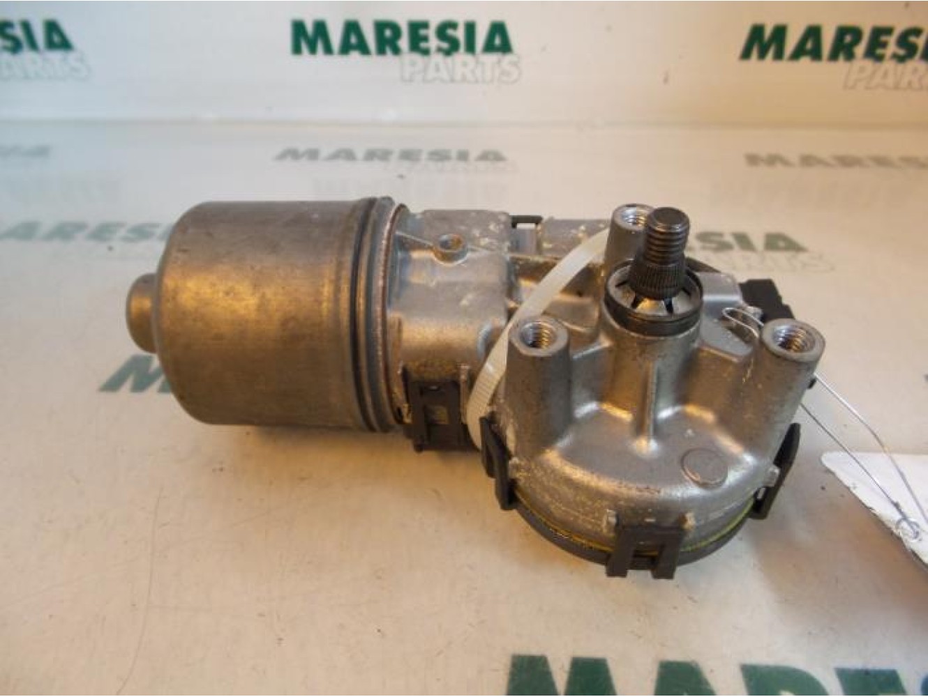 Peugeot - 206 - Front wiper motor
