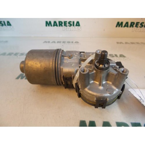 Peugeot - 206 - Front wiper motor