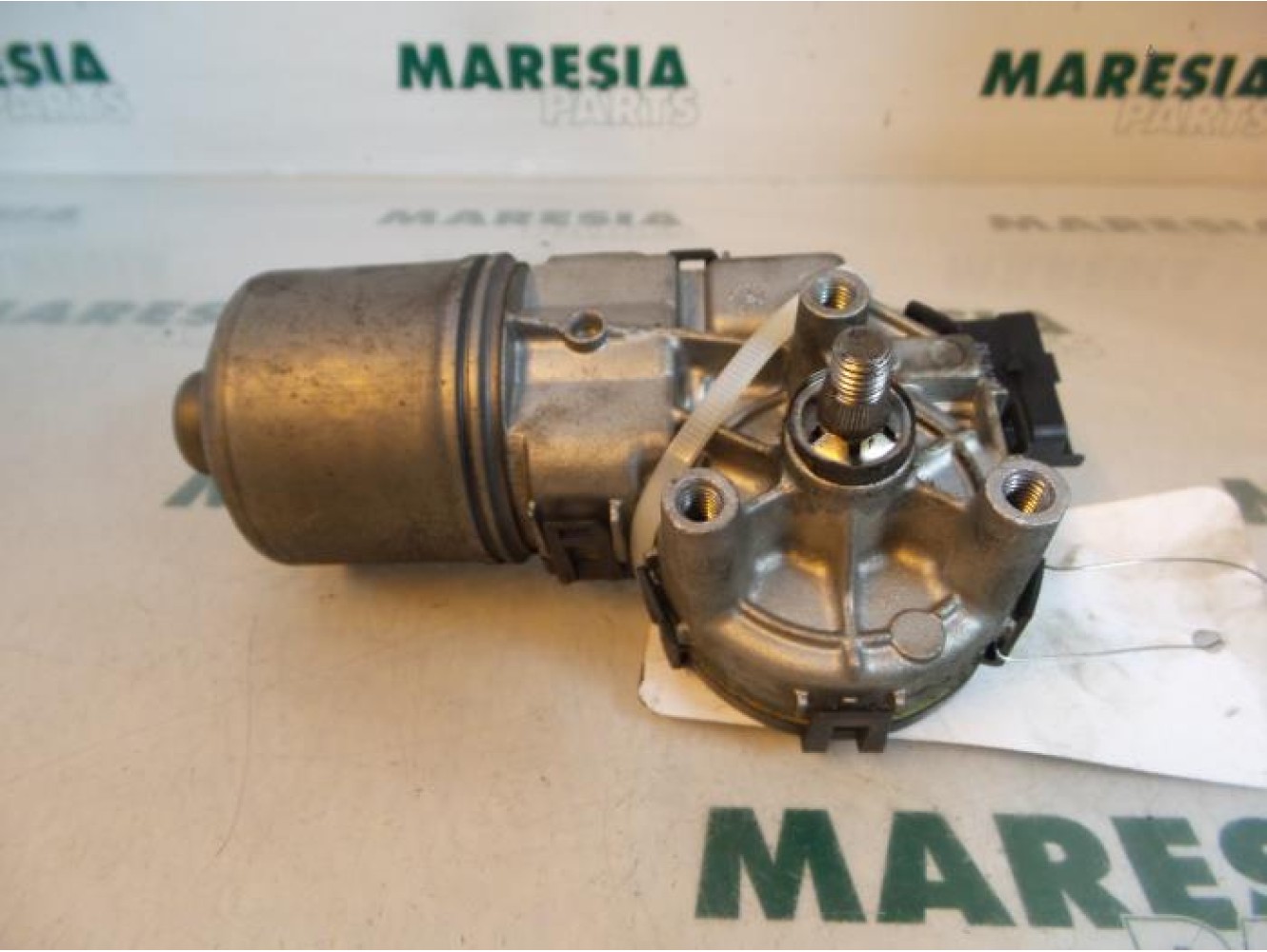 Peugeot - 206 - Front wiper motor