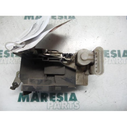 Fiat - Punto - Door lock mechanism 2-door, right