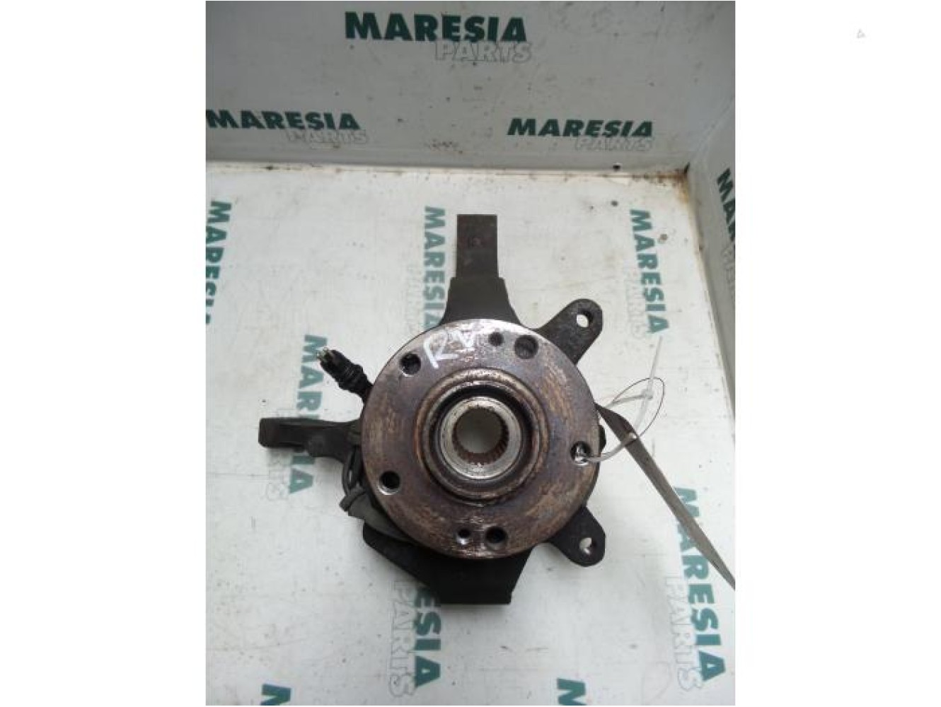 Renault - Laguna - Knuckle, front right