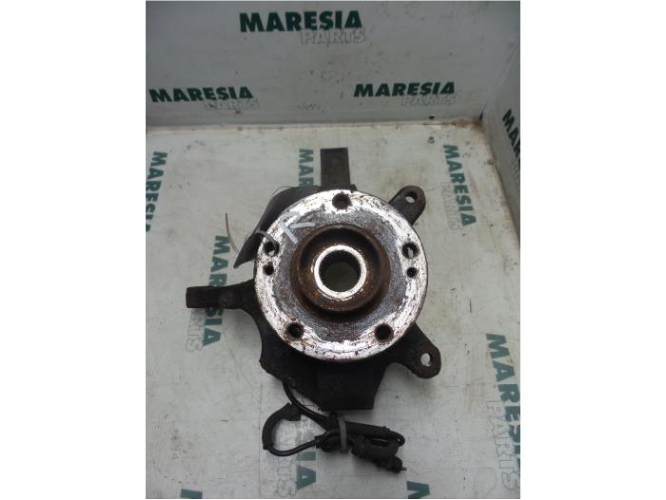 Renault - Laguna - Knuckle, front right