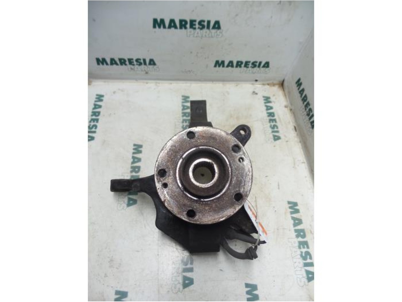 Renault - Laguna - Knuckle, front right