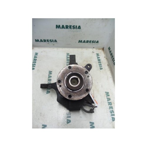 Renault - Laguna - Knuckle, front right
