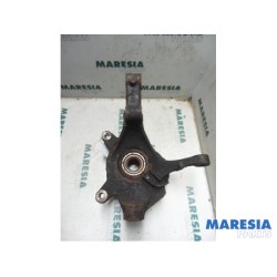 Renault - Laguna - Knuckle, front right