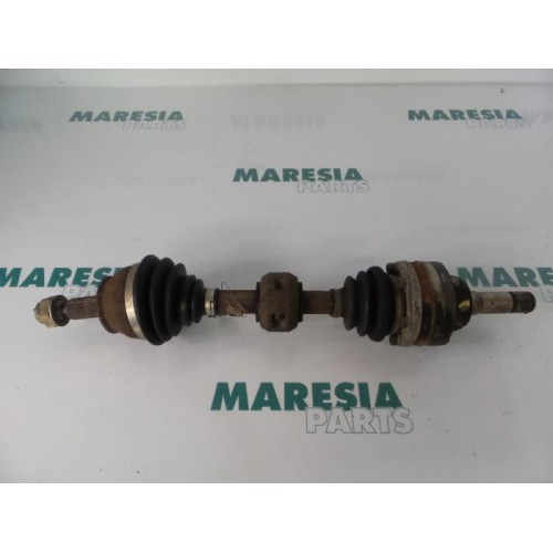 Alfa Romeo - 155 - Aandrijfas links-voor