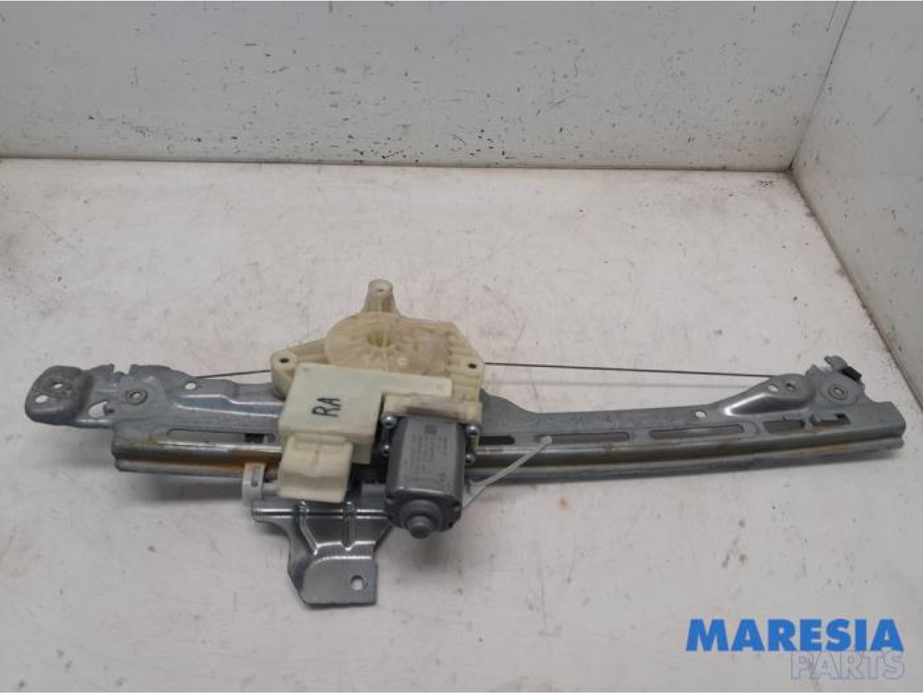 Peugeot - 308 - Rear door window mechanism 4-door, right