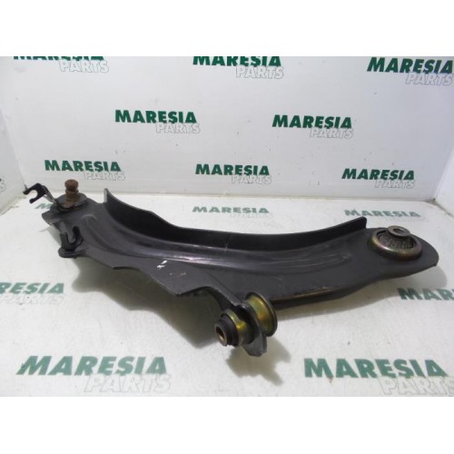 Renault - Megane - Front lower wishbone, right