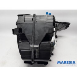 Renault - Clio - Heater housing
