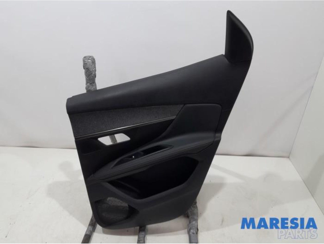 Peugeot - 3008 - Rear door trim 4-door, right