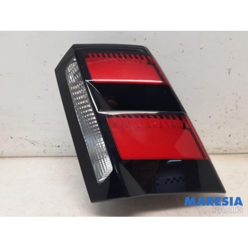 Peugeot - 3008 - Taillight, right