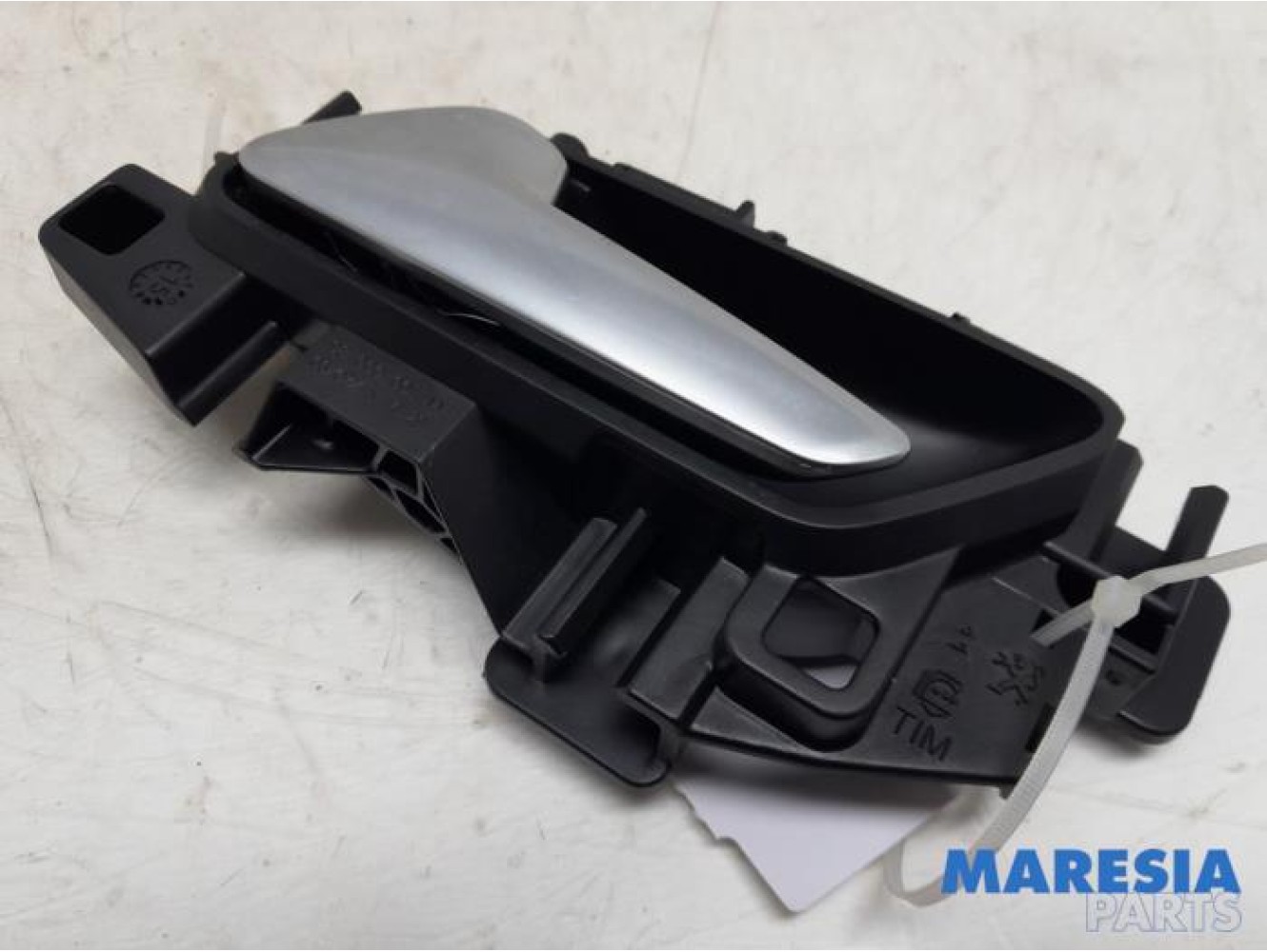 Peugeot - 308 - Door handle 4-door, front left