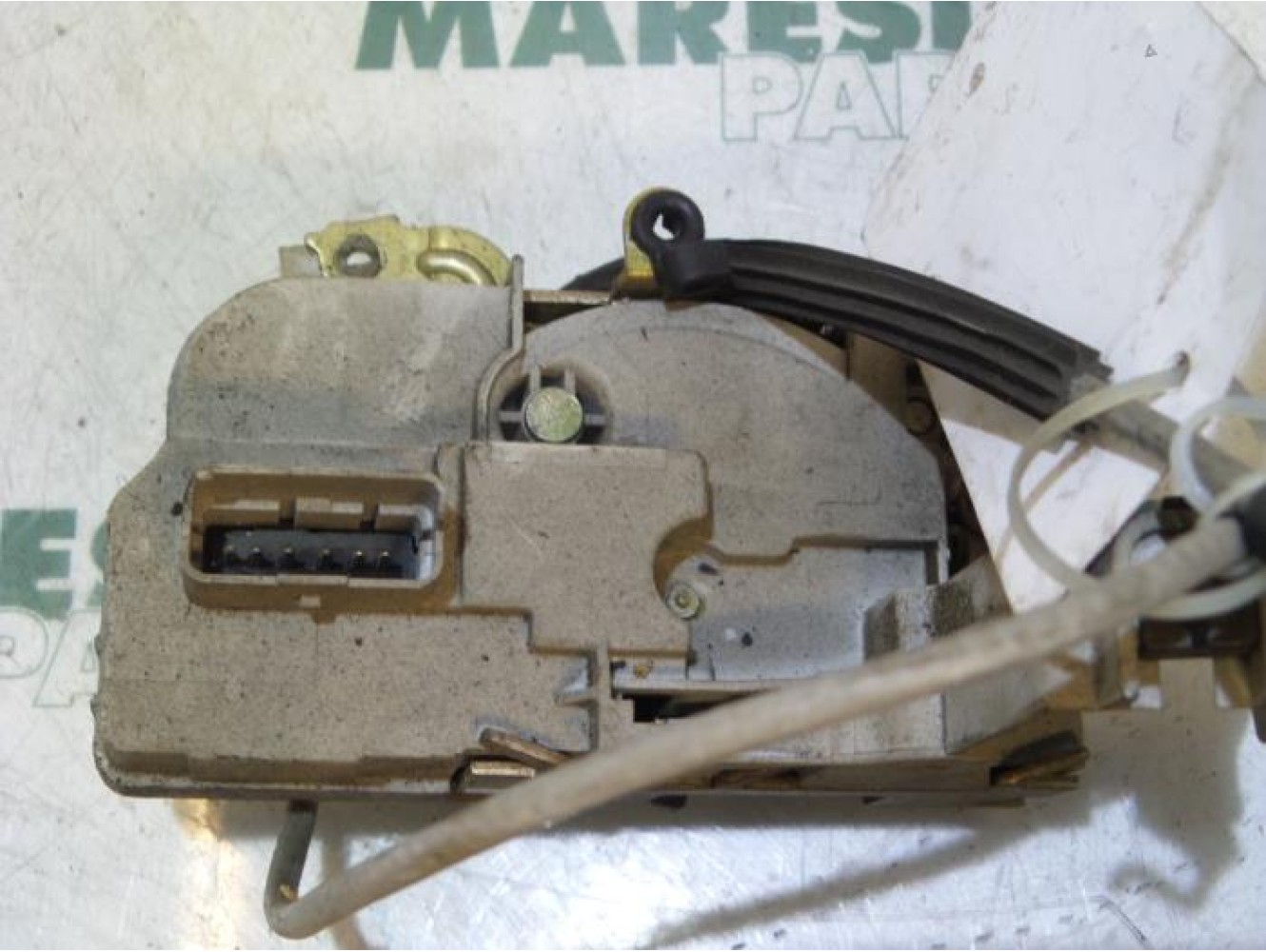 Peugeot - 307 - Door lock mechanism 4-door, front left
