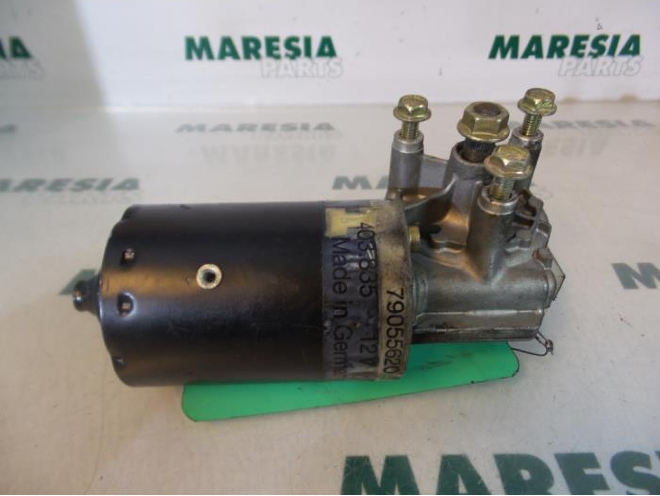 Peugeot - 106 - Front wiper motor