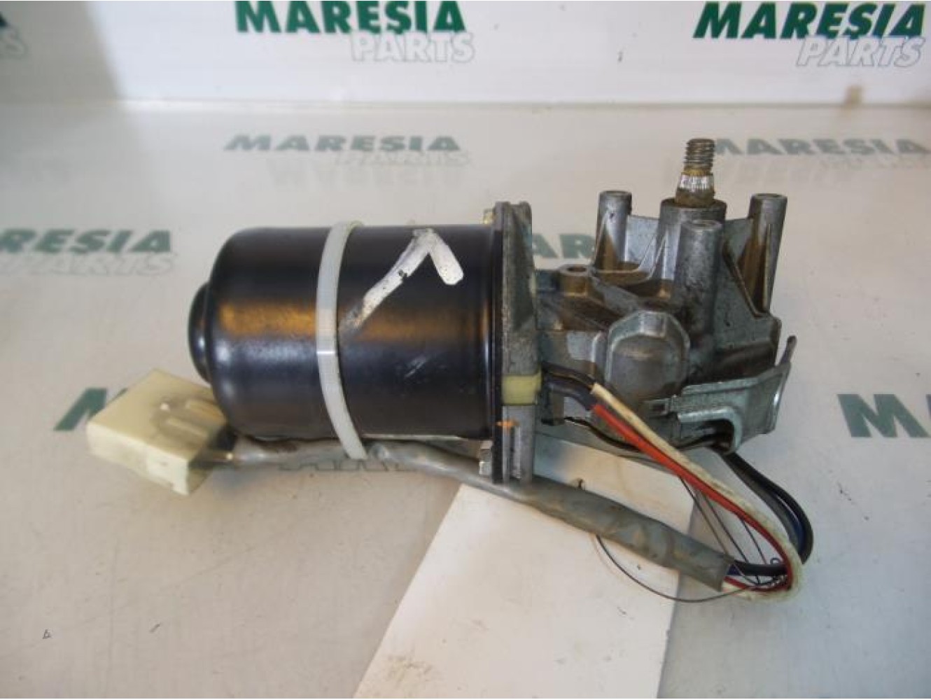 Peugeot - 106 - Front wiper motor