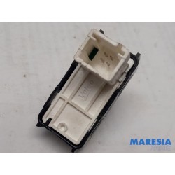 Peugeot - 308 - Electric window switch