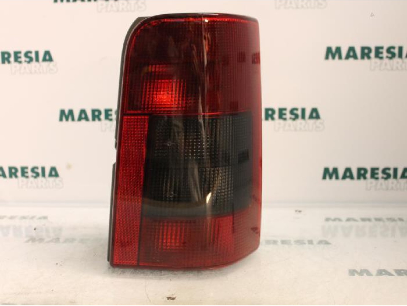 Peugeot - Partner - Taillight, right