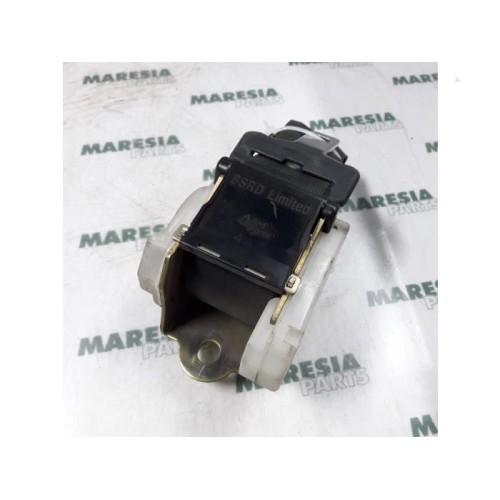Renault - Laguna - Rear seatbelt, right