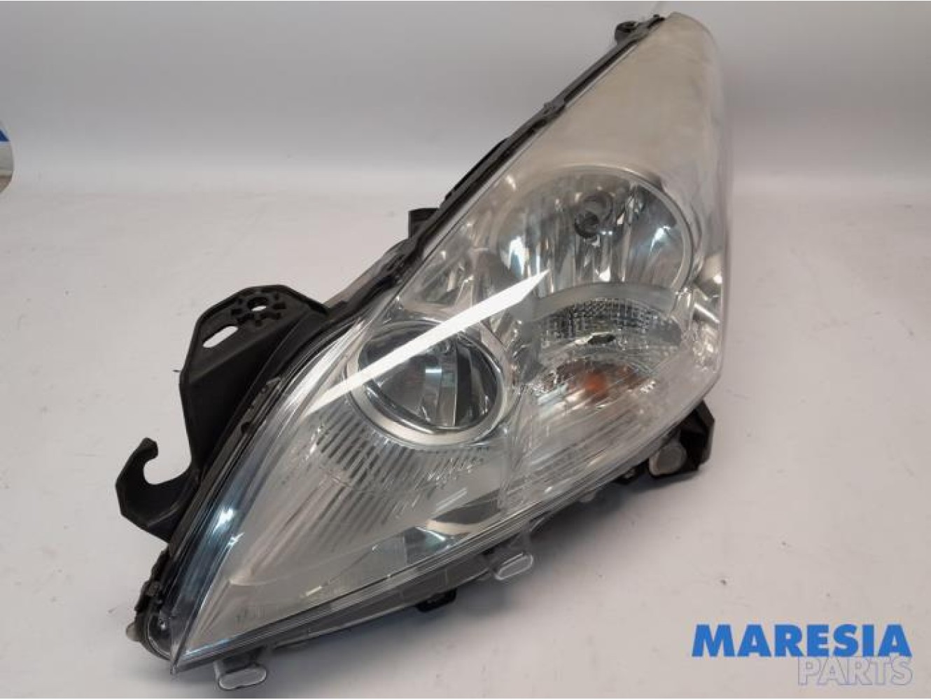 Peugeot - 3008 - Koplamp links
