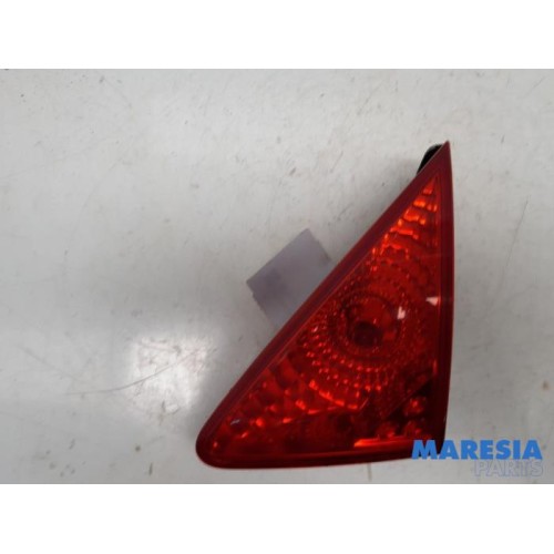 Peugeot - 3008 - Taillight, right