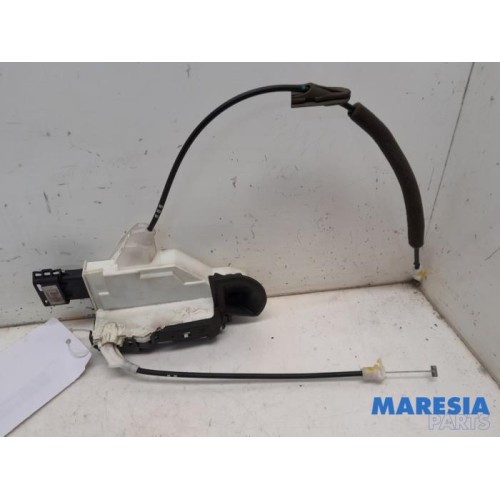 Peugeot - 3008 - Door lock mechanism 4-door, front left