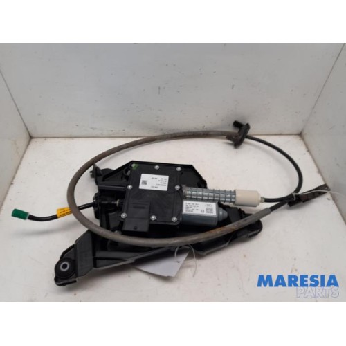 Peugeot - 3008 - Handrem motor