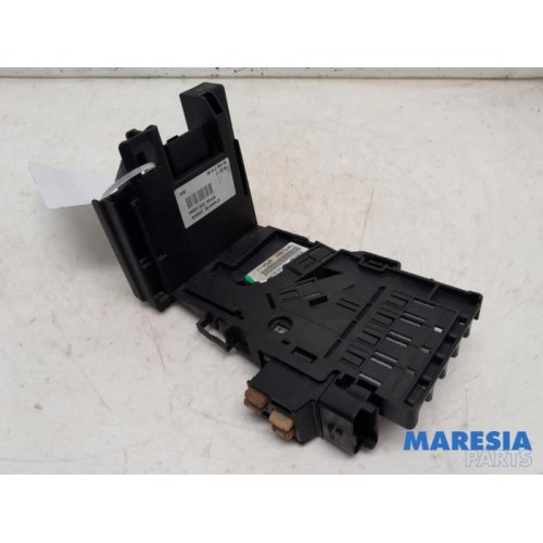 Peugeot - 3008 - Fuse box
