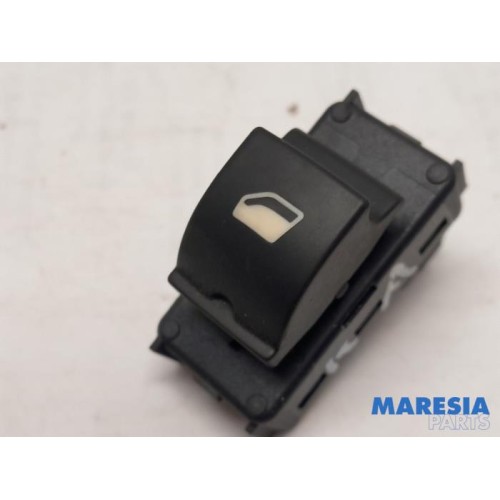 Peugeot - 3008 - Electric window switch