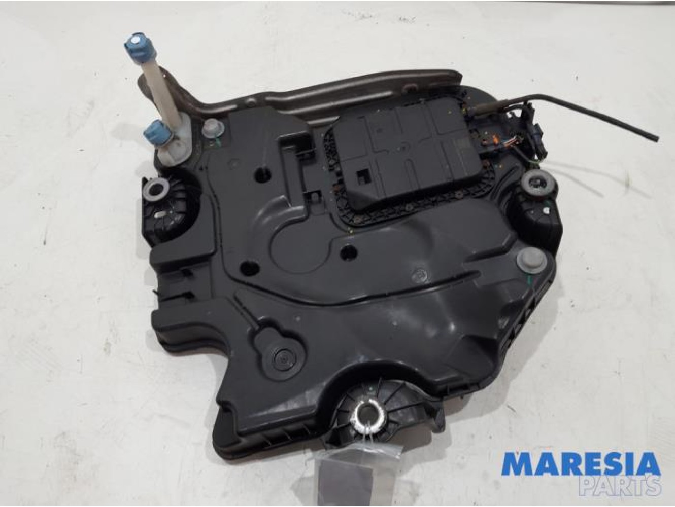 Citroen - DS4 - Adblue tank