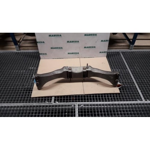 Alfa Romeo - GT - Rear support beam