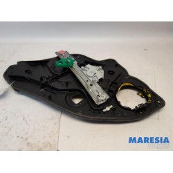 Alfa Romeo - Giulietta - Rear door window mechanism 4-door, right