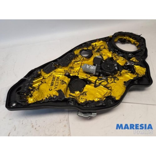 Alfa Romeo - Giulietta - Rear door window mechanism 4-door, right
