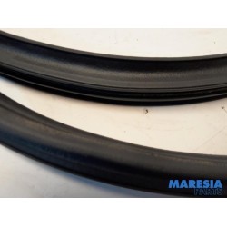 Alfa Romeo - Giulietta - Portierrubber 4Deurs links-voor