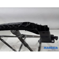 Citroen - DS4 - Front bumper frame