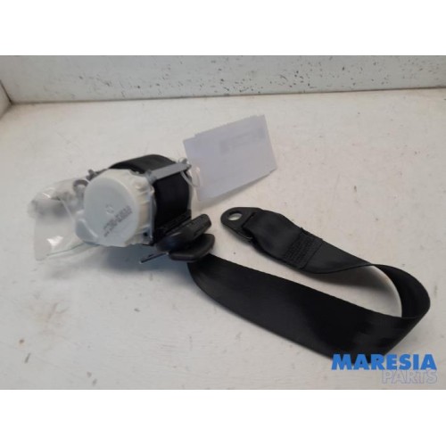Alfa Romeo - Giulietta - Rear seatbelt, left